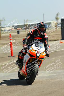 media/Sep-20-2025-TrackDaz (Sat) [[27f0cde673]]/Around the Pits/